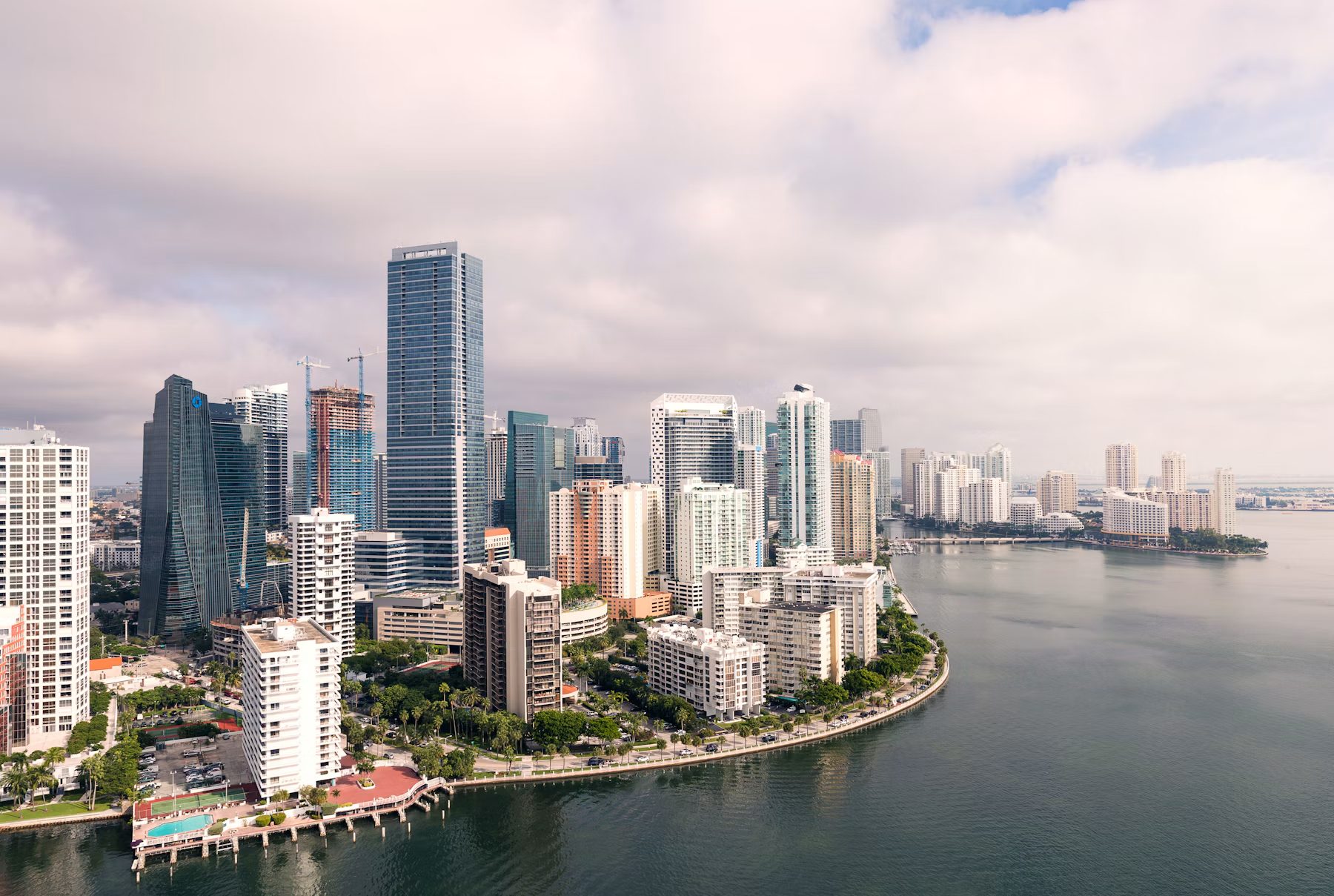 Horizonte de Miami al anochecer